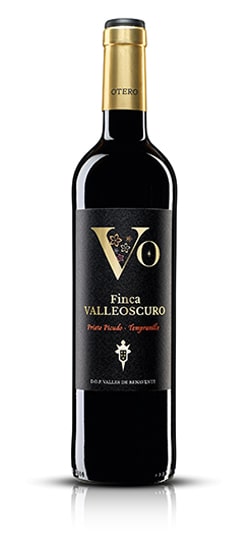 Botella de vino Valleoscuro tinto Prieto Picudo y Tempranillo de Bodegas Otero